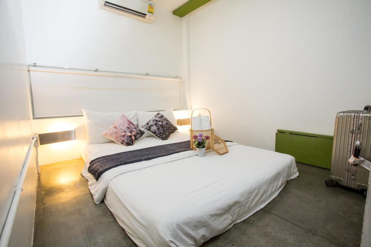 Qilombo Hostel Silom - Hq Μπανγκόκ Εξωτερικό φωτογραφία