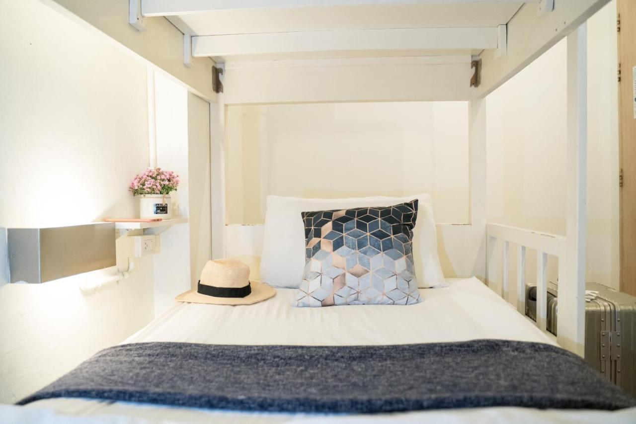 Qilombo Hostel Silom - Hq Μπανγκόκ Εξωτερικό φωτογραφία